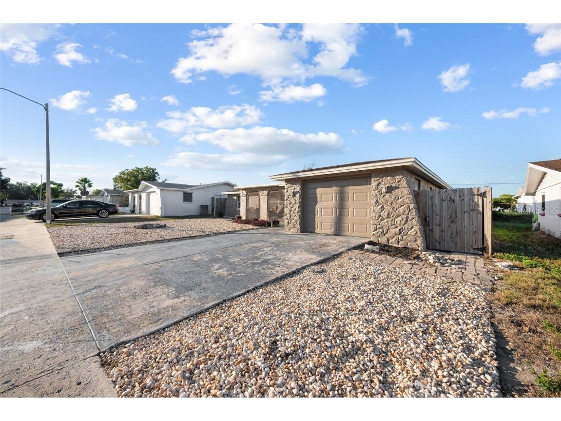 5633 Andrea Drive Holiday FL 34690 TB8443609 image2