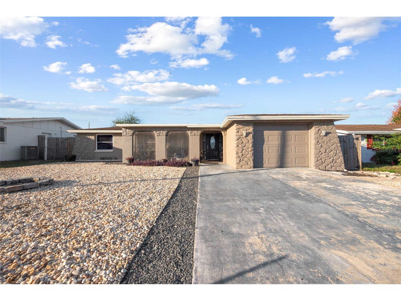 5633 Andrea Drive Holiday FL 34690 TB8524118 image1