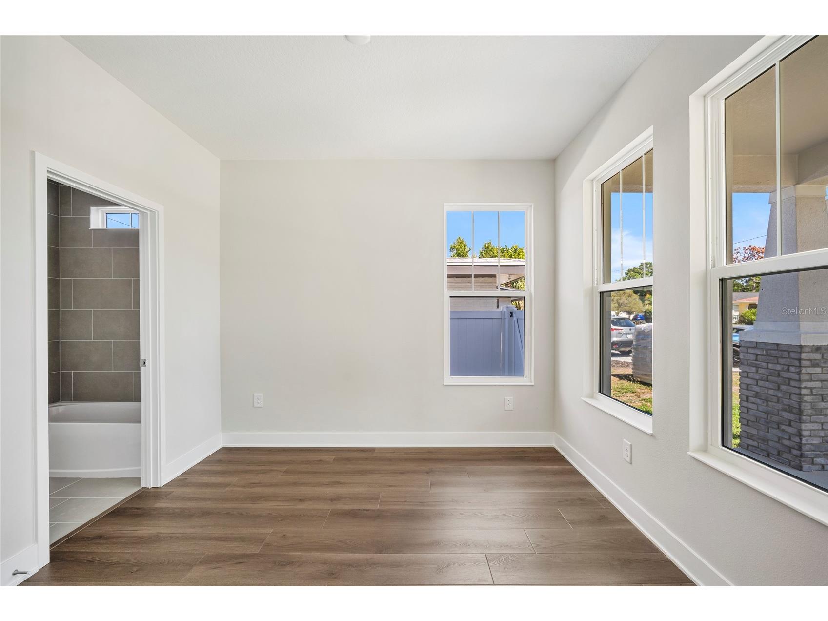 5633 Dartmouth Avenue N Saint Petersburg FL 33710 TB8476350 image13