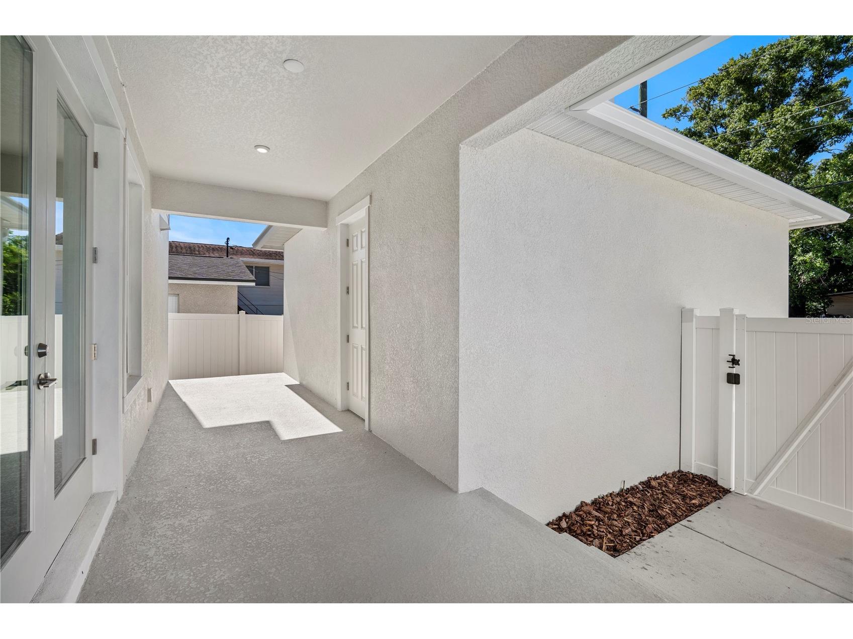 5633 Dartmouth Avenue N Saint Petersburg FL 33710 TB8476350 image28