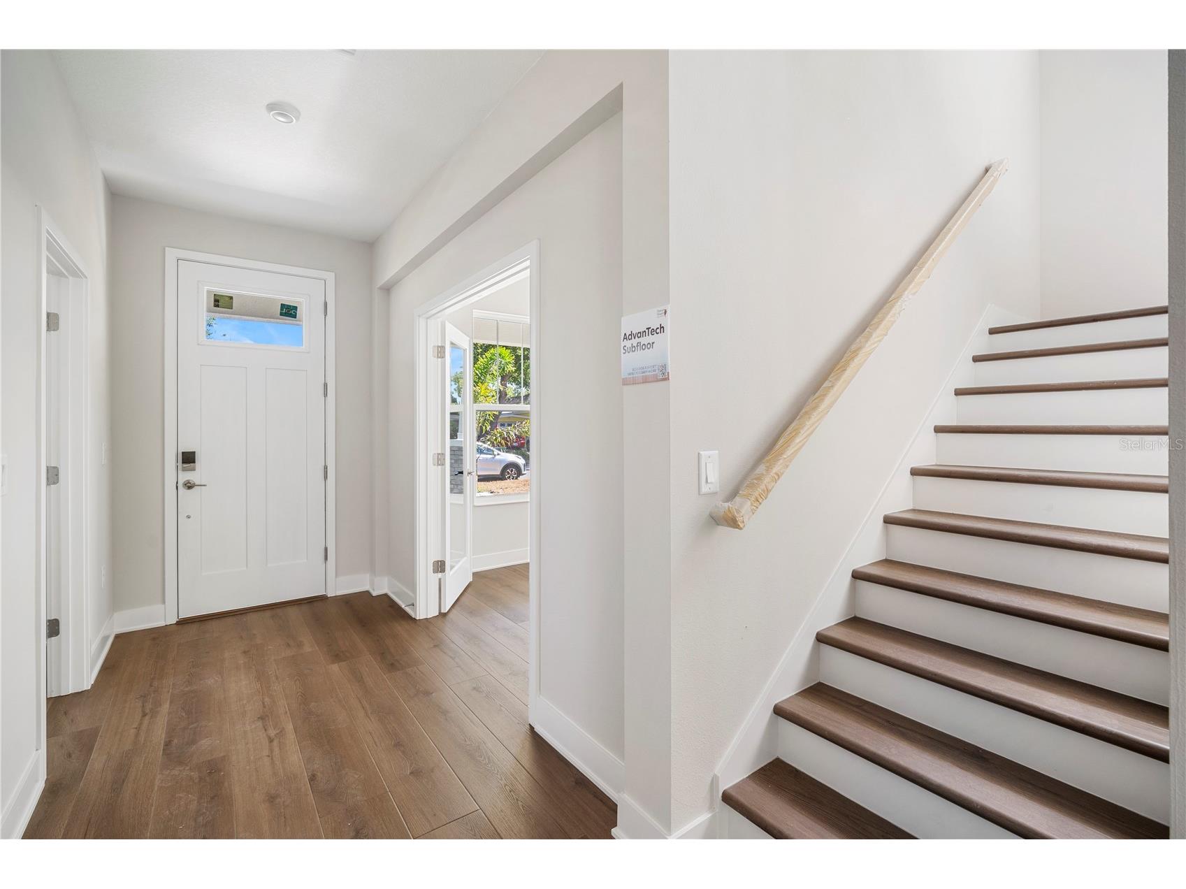5633 Dartmouth Avenue N Saint Petersburg FL 33710 TB8476350 image4