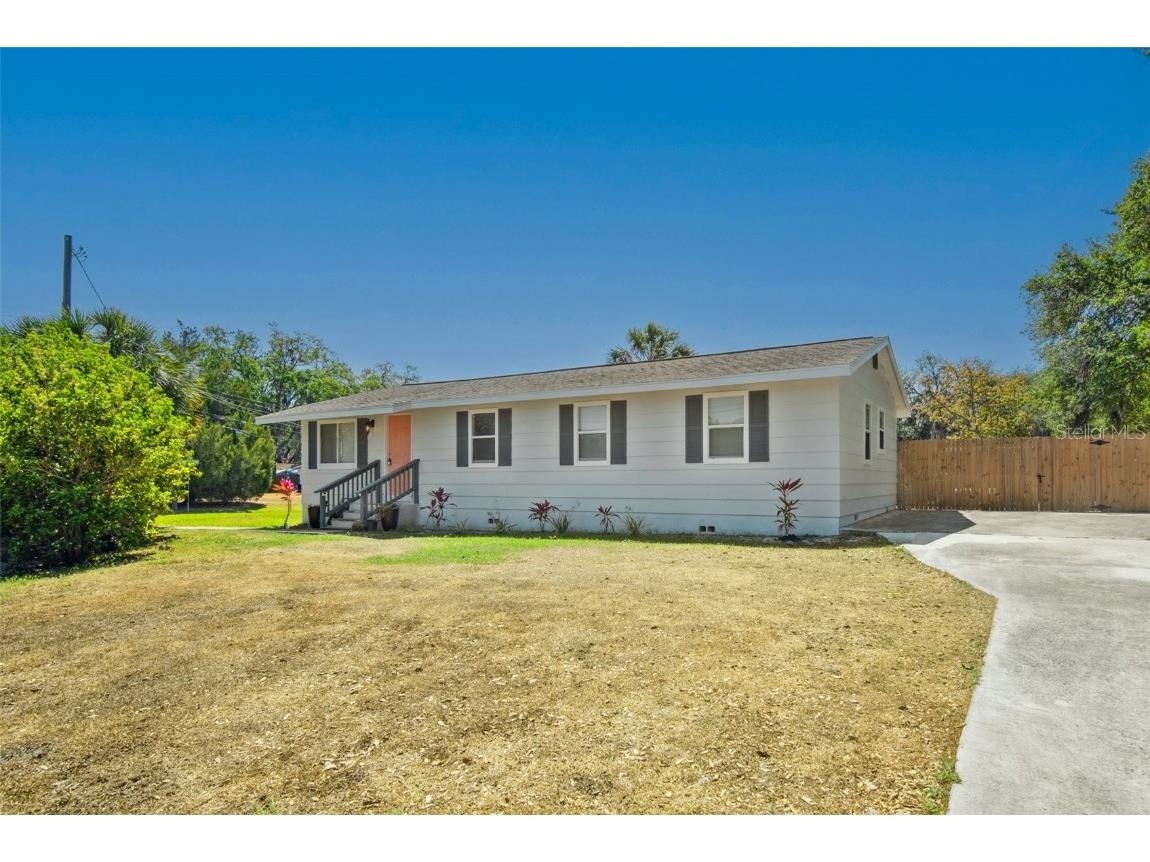 5633 Essex Way New Port Richey FL 34652 W7853048 image1