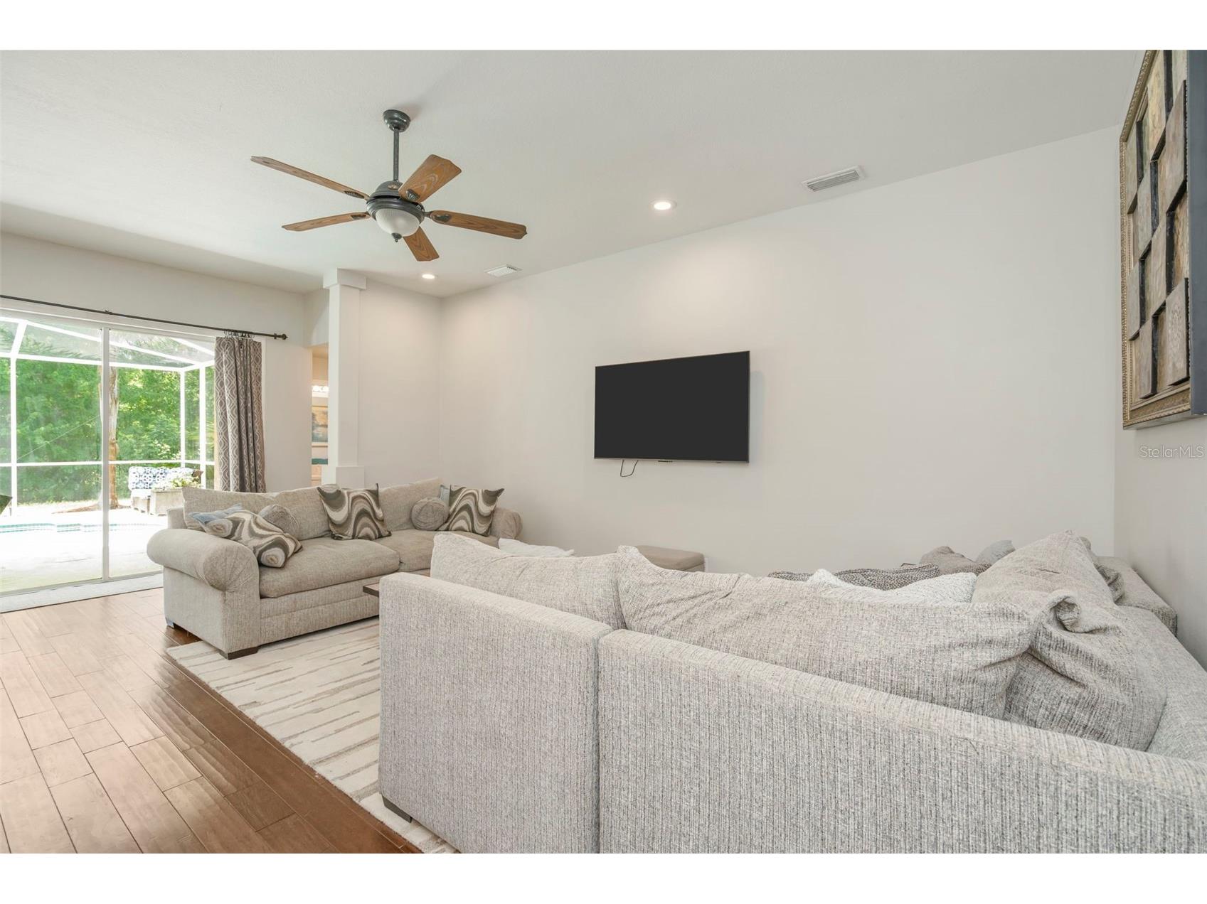 5633 Glencrest Boulevard Tampa FL 33625 TB8518688 image12