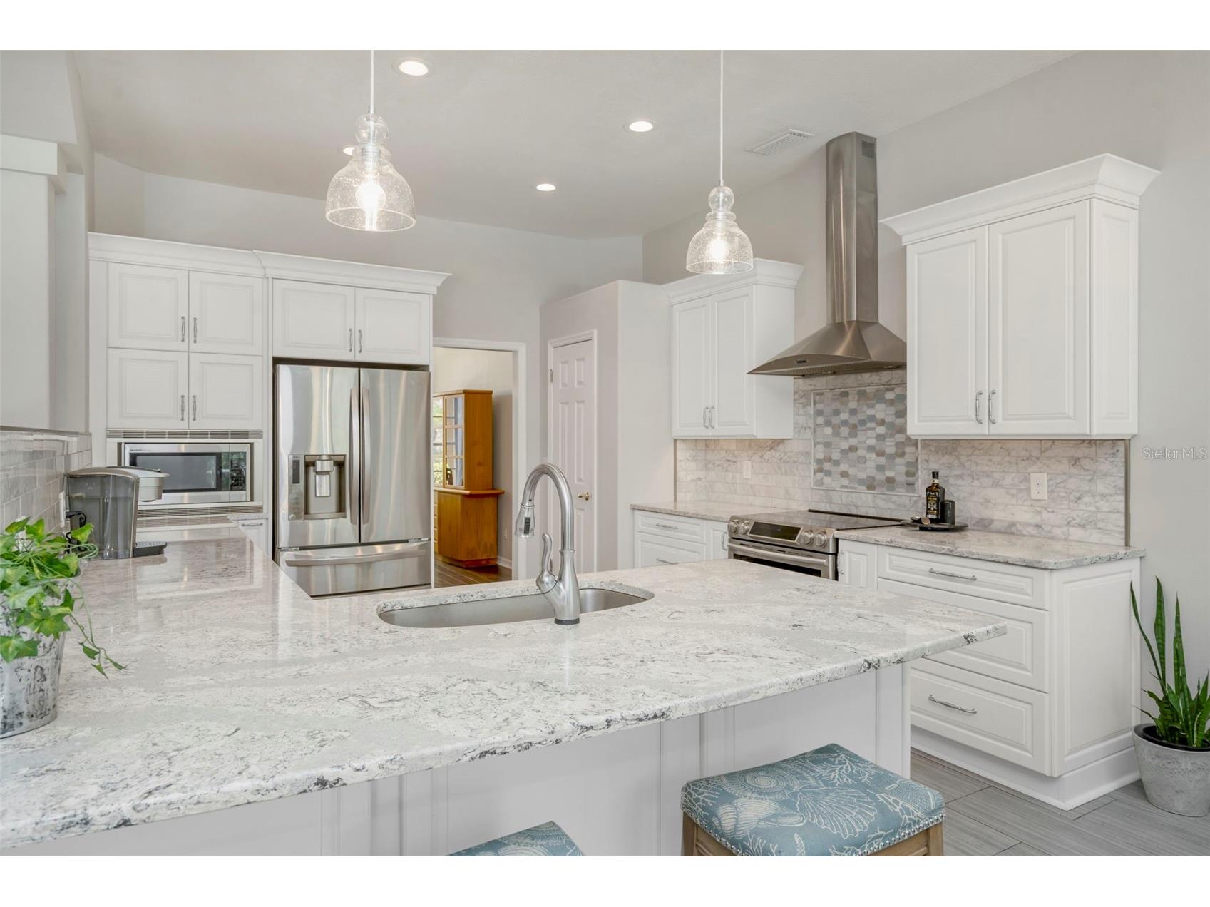 5633 Glencrest Boulevard Tampa FL 33625 TB8518688 image2