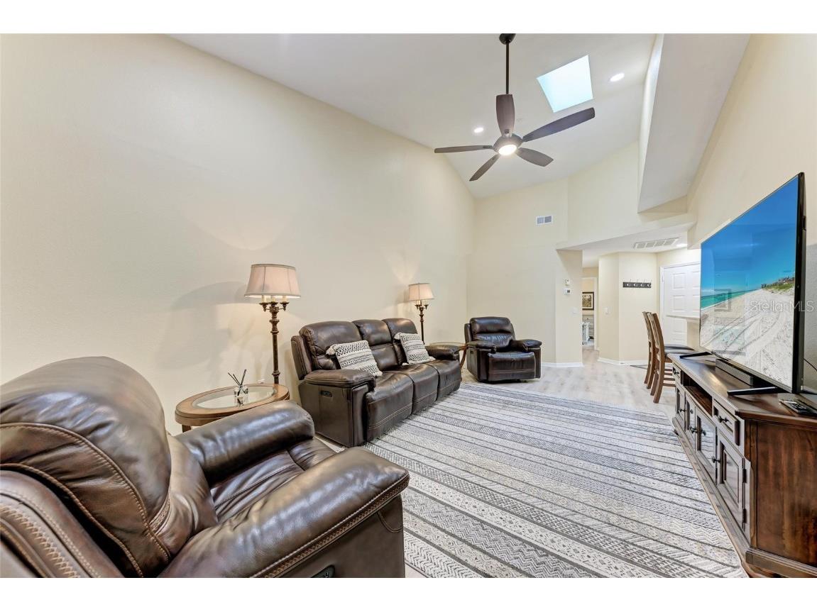 5633 Monte Rosso Road Sarasota FL 34243 TB8425275 image12