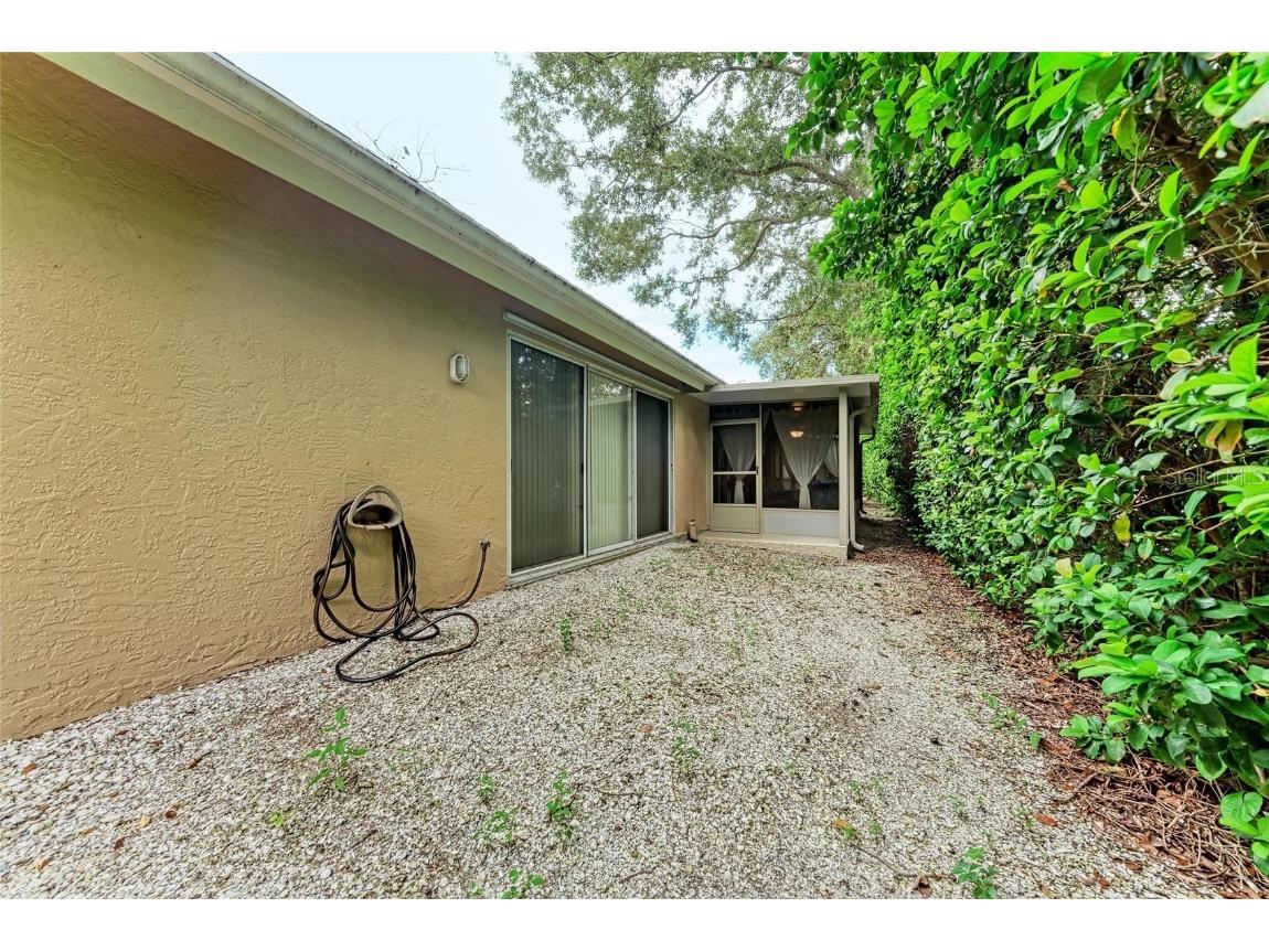 5633 Monte Rosso Road Sarasota FL 34243 TB8425275 image35