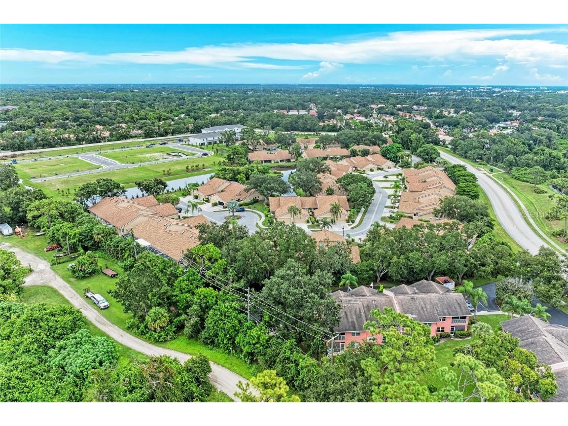 5633 Monte Rosso Road Sarasota FL 34243 TB8425275 image43