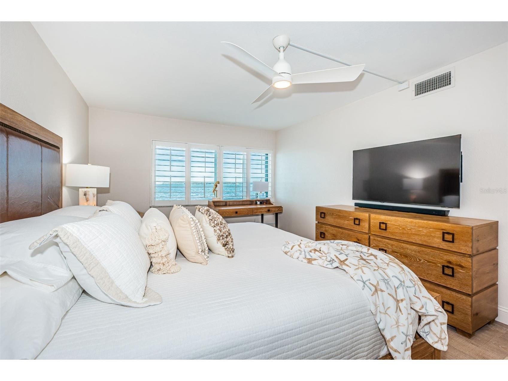 5633 Puerta Del Sol Boulevard S #103 Saint Petersburg FL 33715 - BOCA CIEGA BAY TB8460274 image15