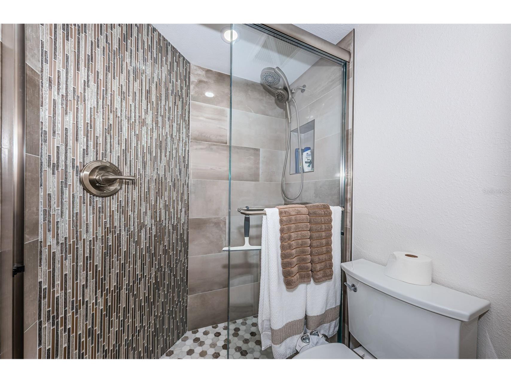 5633 Puerta Del Sol Boulevard S #103 Saint Petersburg FL 33715 - BOCA CIEGA BAY TB8460274 image18