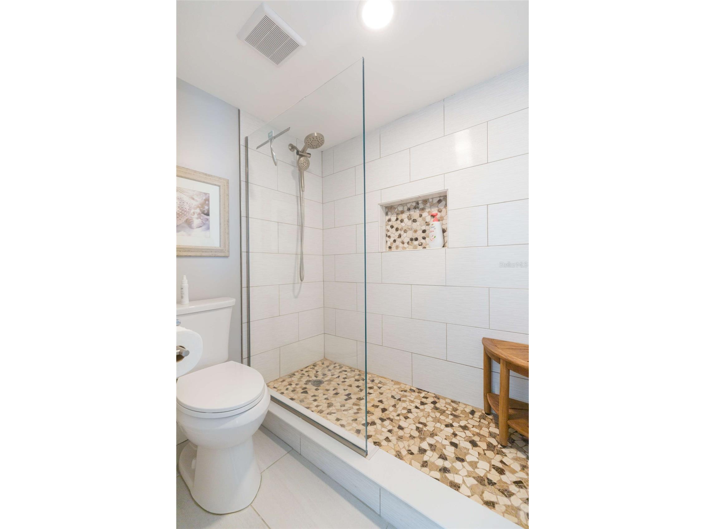 5633 Puerta Del Sol Boulevard S #204 Saint Petersburg FL 33715 TB8482918 image25