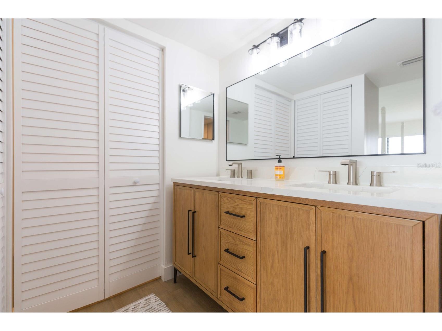 5633 Puerta Del Sol Boulevard S #204 Saint Petersburg FL 33715 TB8482918 image26