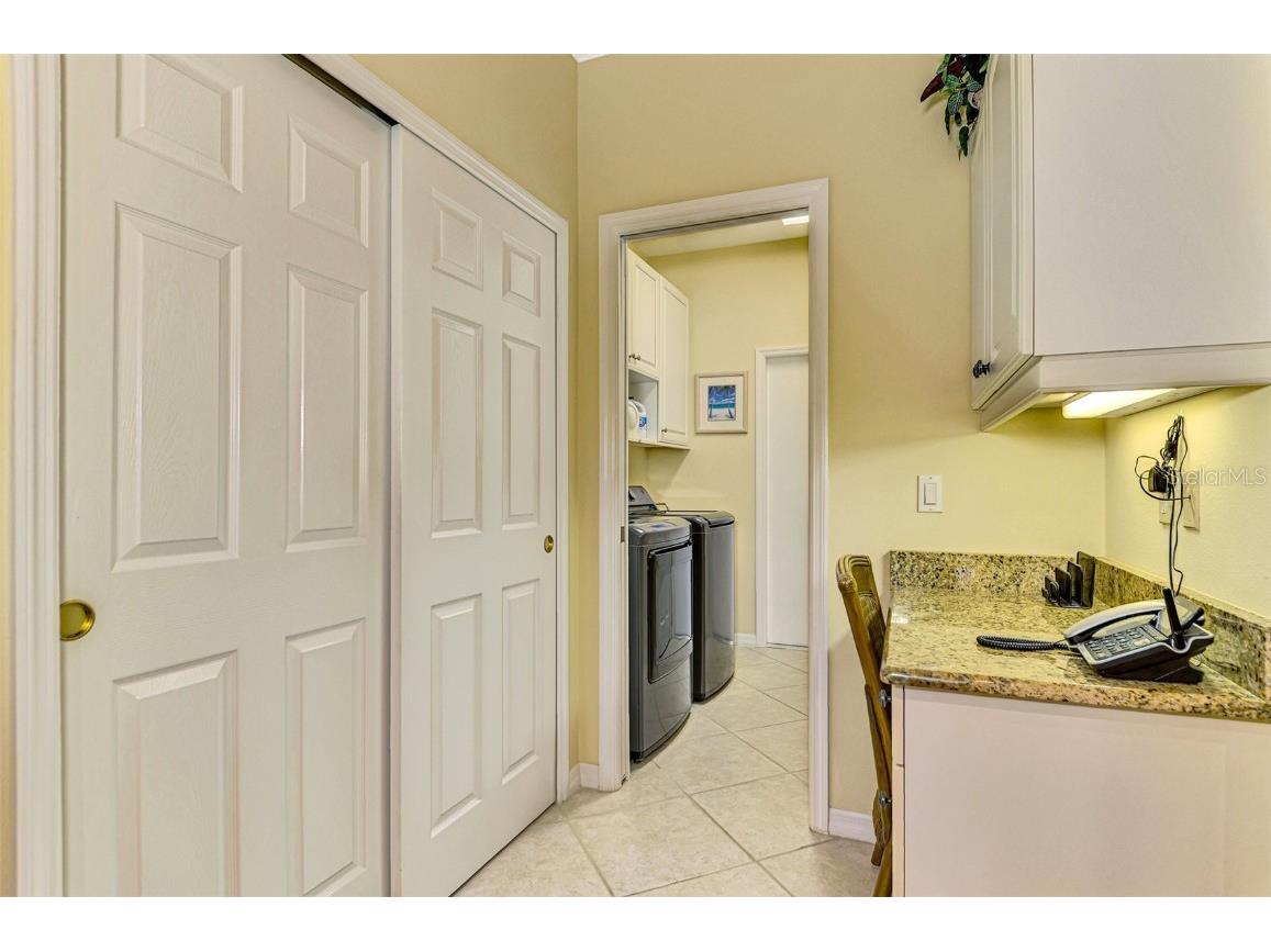 5633 Whispering Oaks Drive North Port FL 34287 N6135519 image42