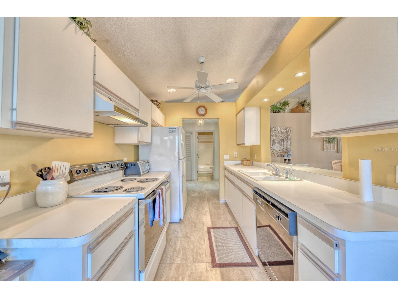 5634 Sheffield Greene Circle #18 Sarasota FL 34235 TB8488746 image23