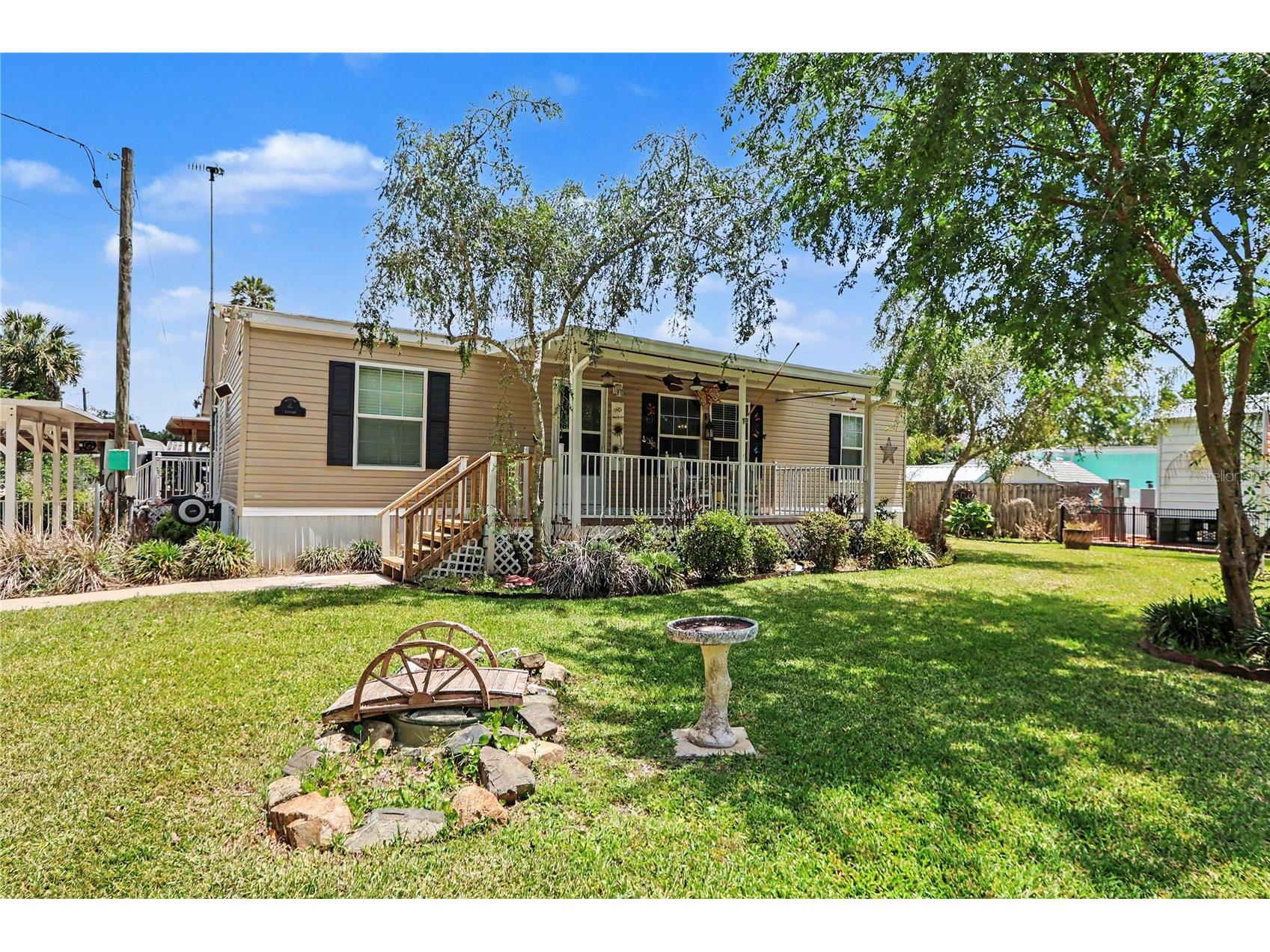 56348 Maple Road Astor FL 32102 OM723590 image1