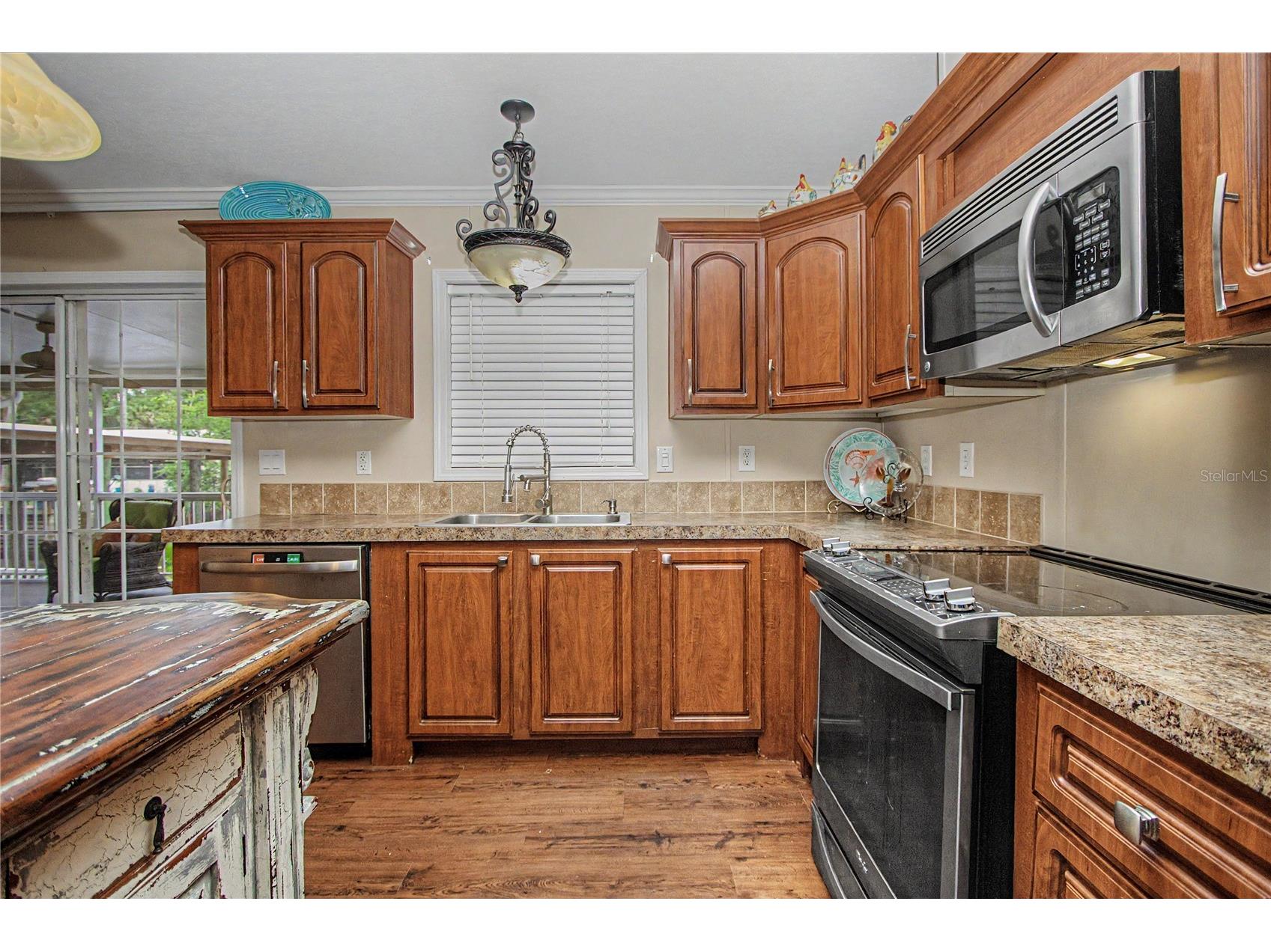56348 Maple Road Astor FL 32102 OM723590 image13