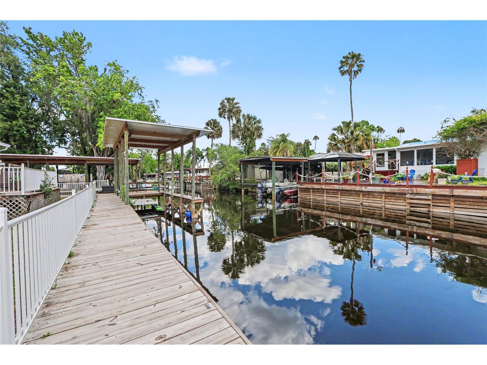 56348 Maple Road Astor FL 32102 OM723590 image32
