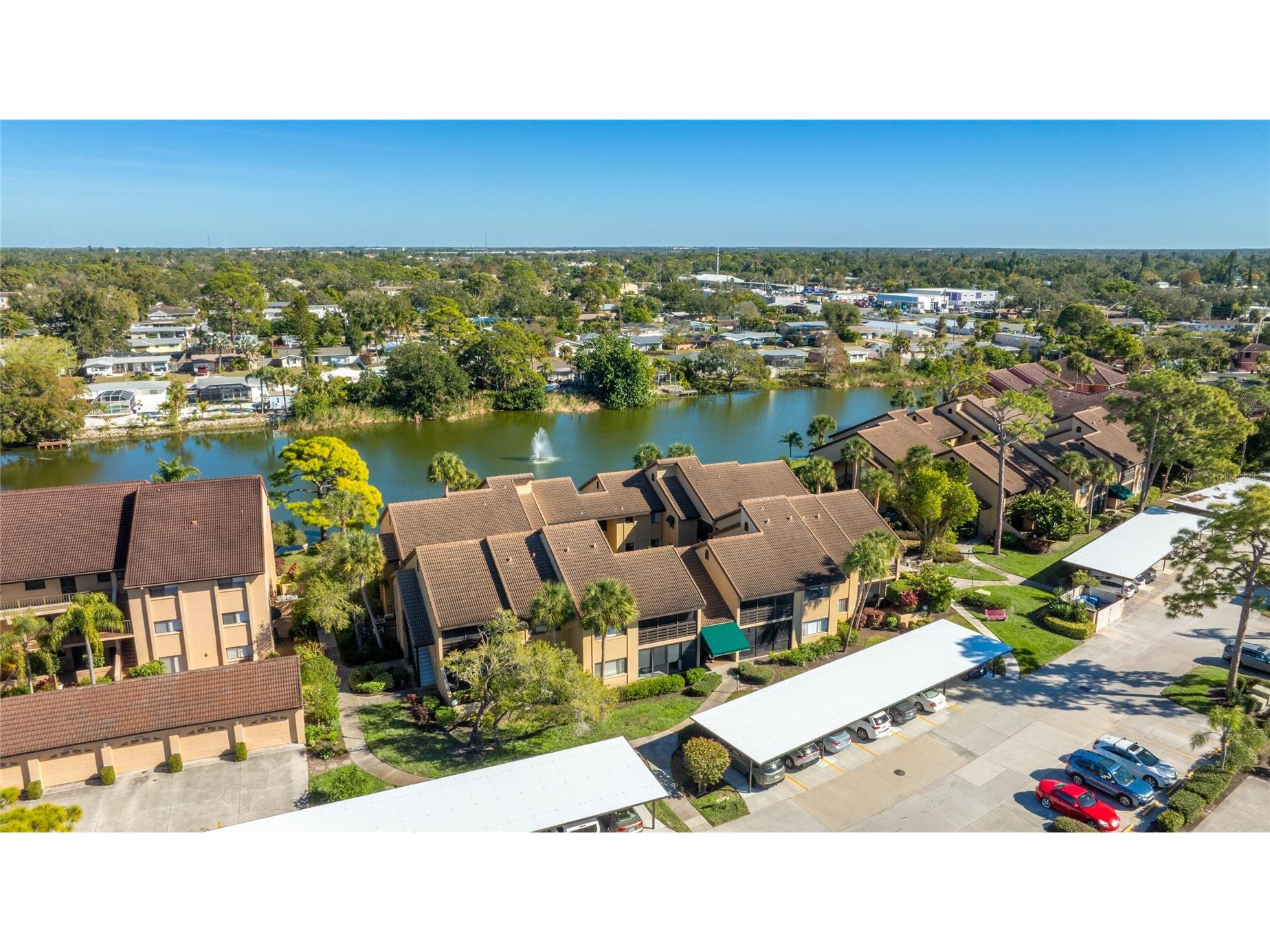 5635 Ashton Lake Drive #4 Sarasota FL 34231 A4678043 image1