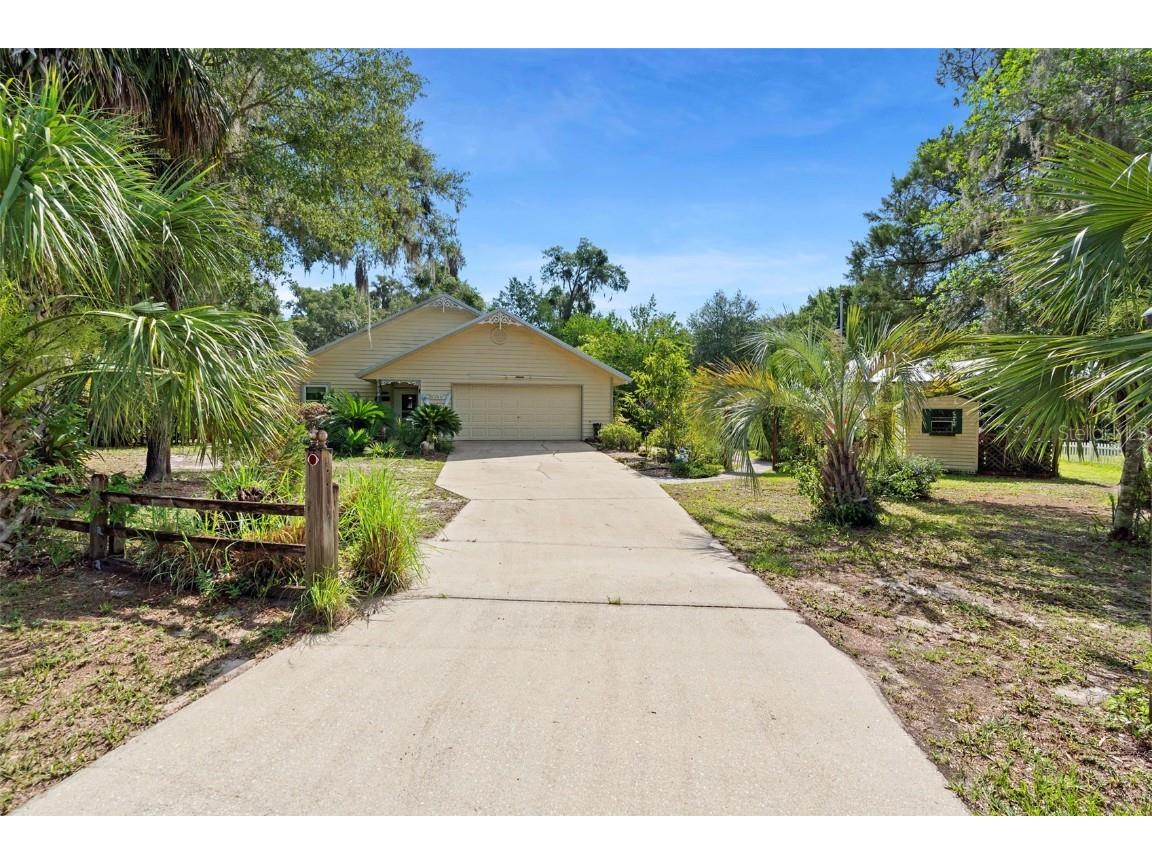 5635 Burts Park Road De Leon Springs FL 32130 - SPRING GARDEN LAKE V4942938 image1