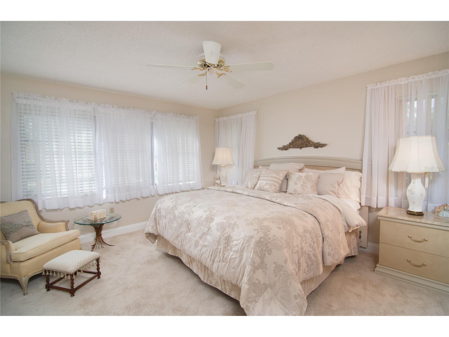 5635 Golf Pointe Drive #101 Sarasota FL 34243 A4687173 image14