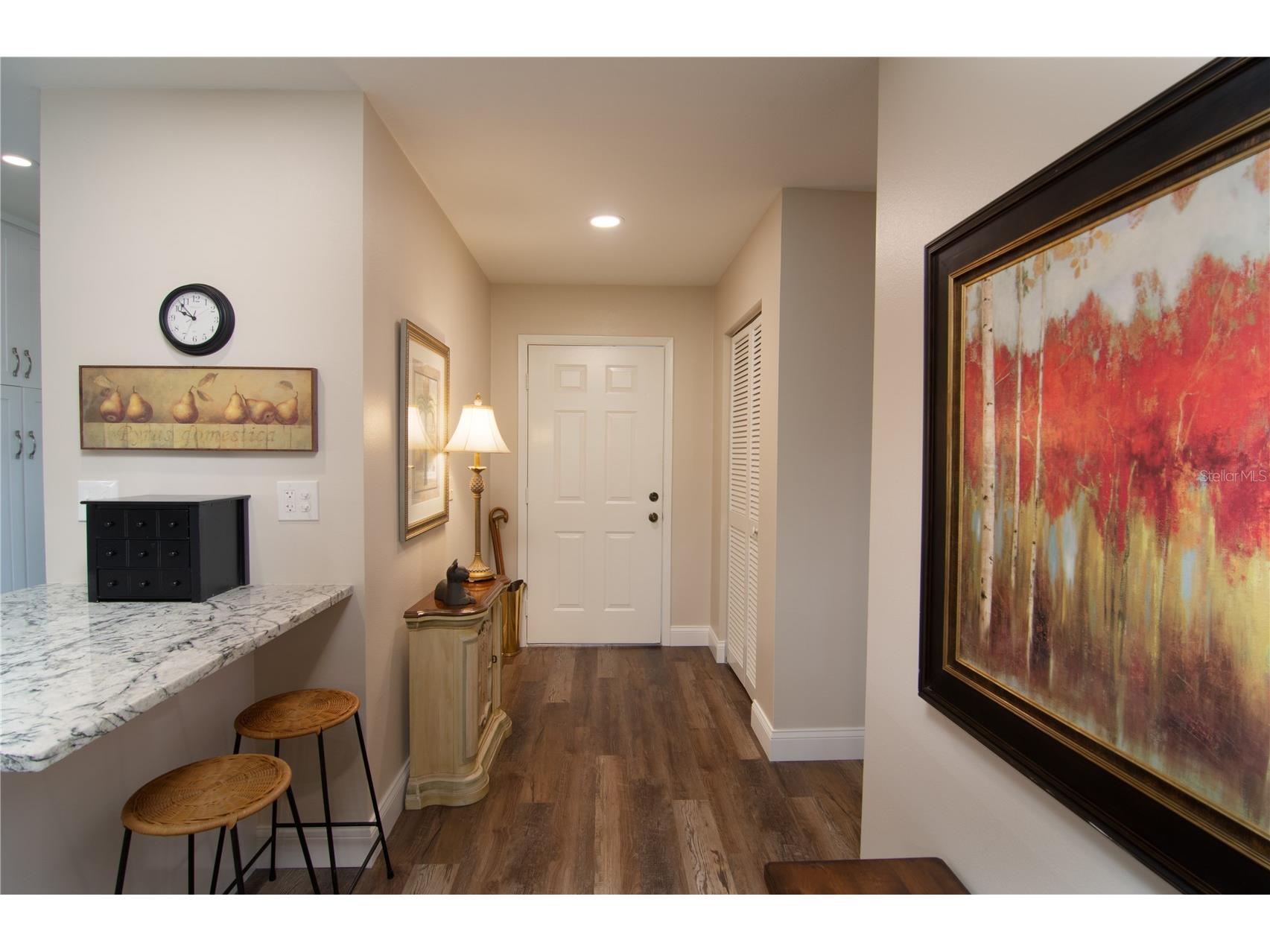 5635 Golf Pointe Drive #101 Sarasota FL 34243 A4687173 image3