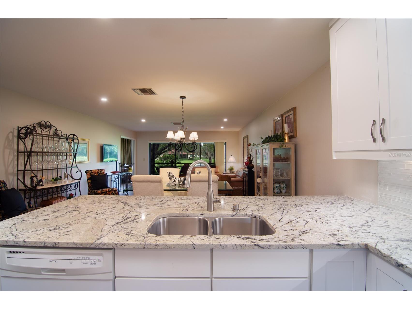 5635 Golf Pointe Drive #101 Sarasota FL 34243 A4687173 image6