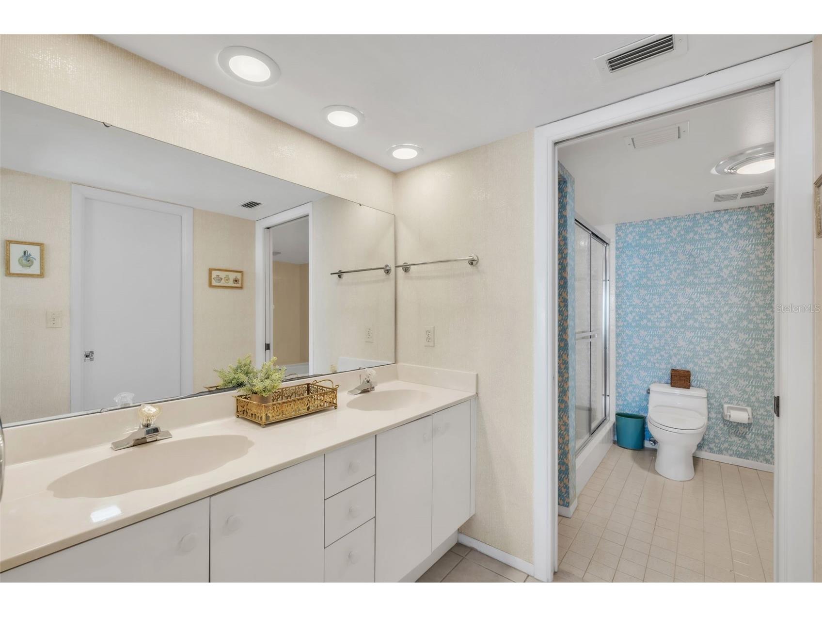 5635 Gulf Of Mexico Drive #202 Longboat Key FL 34228 - GULF OF MEXICO A4683336 image30