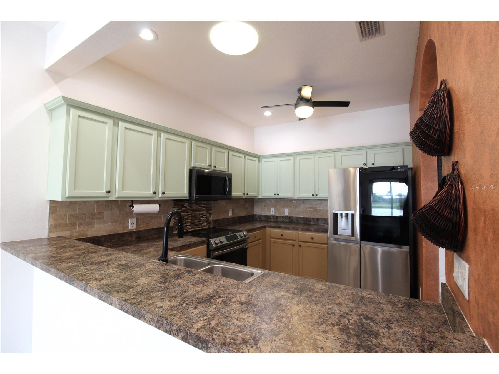 5635 Spanish Point Court Palmetto FL 34221 A4699807 image2