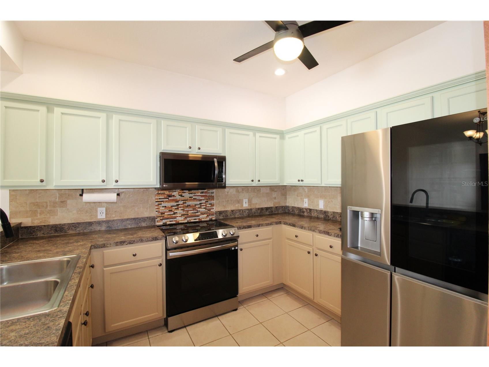5635 Spanish Point Court Palmetto FL 34221 A4699807 image3