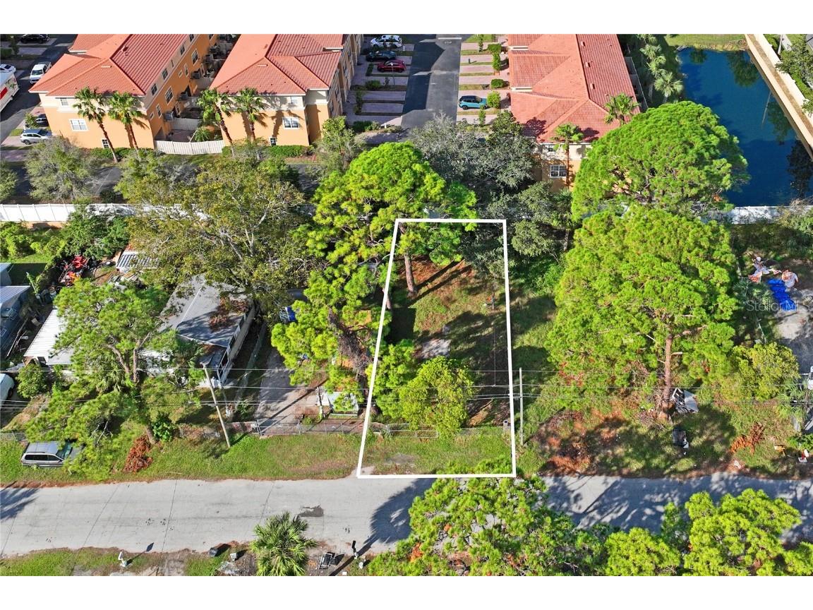 5635 Van Doren Ave New Port Richey FL 34652 W7869756 image1