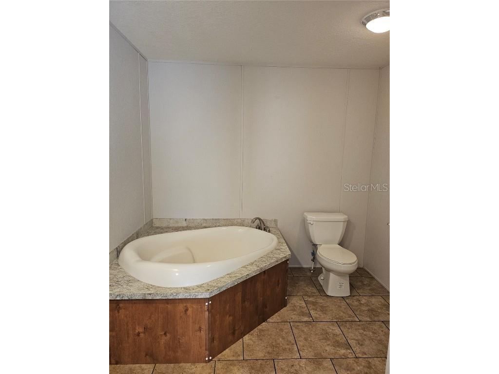 5636 W.O. Griffin Road Plant City FL 33567 TB8449901 image8