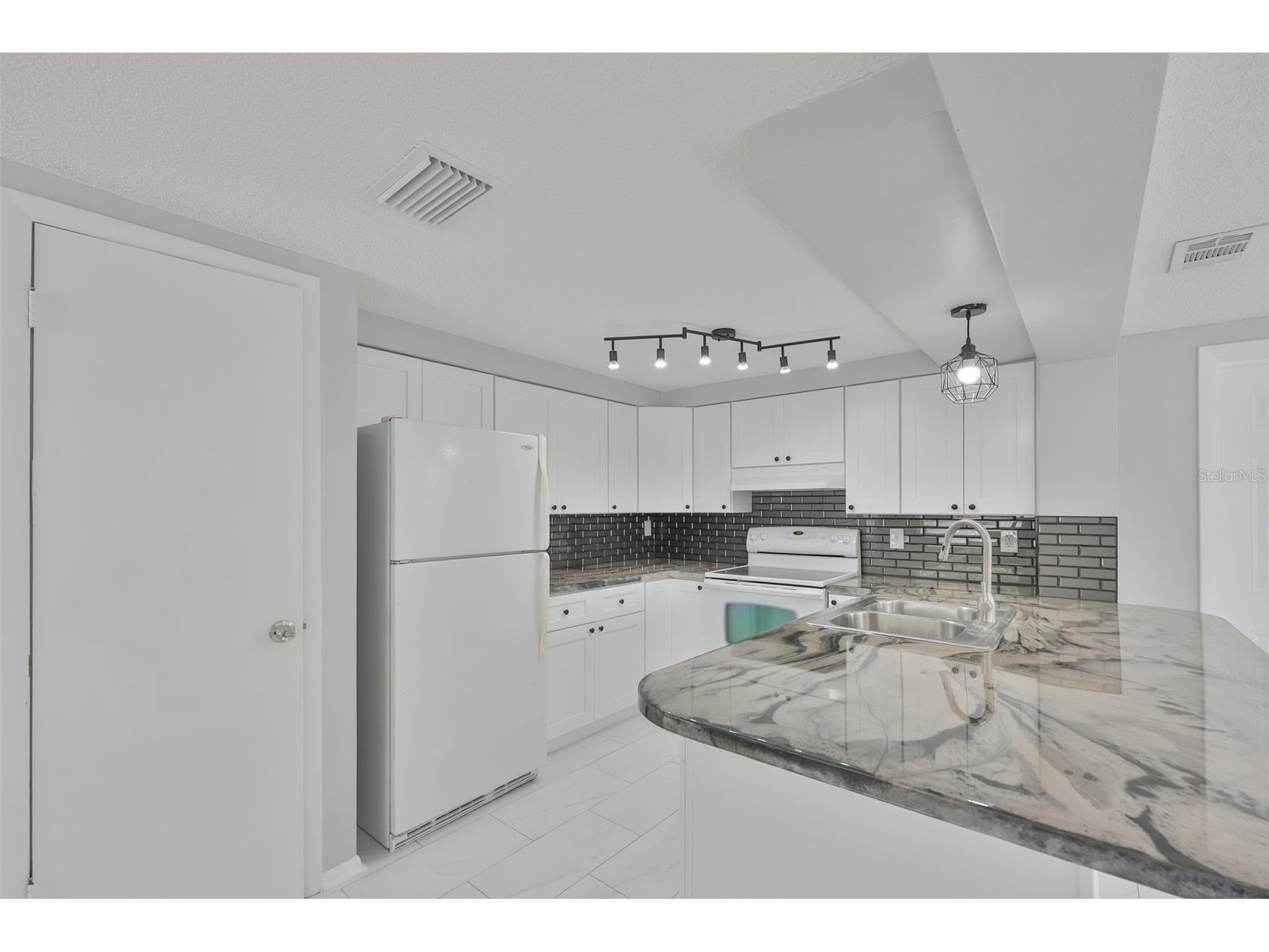 5637 Golden Nugget Drive Holiday FL 34690 TB8500270 image10