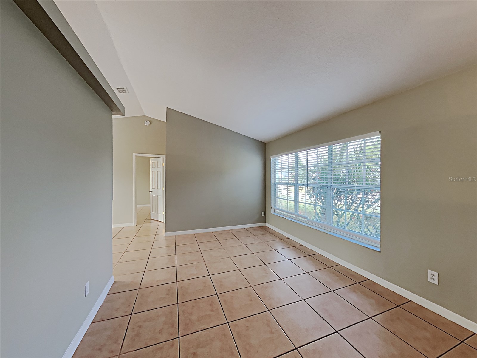 5637 Loma Vista Court Davenport FL 33896 TB8508639 image2