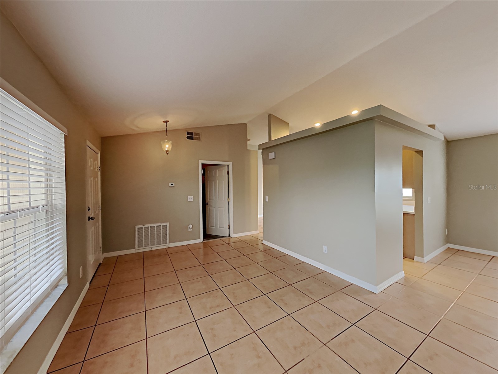 5637 Loma Vista Court Davenport FL 33896 TB8508639 image4