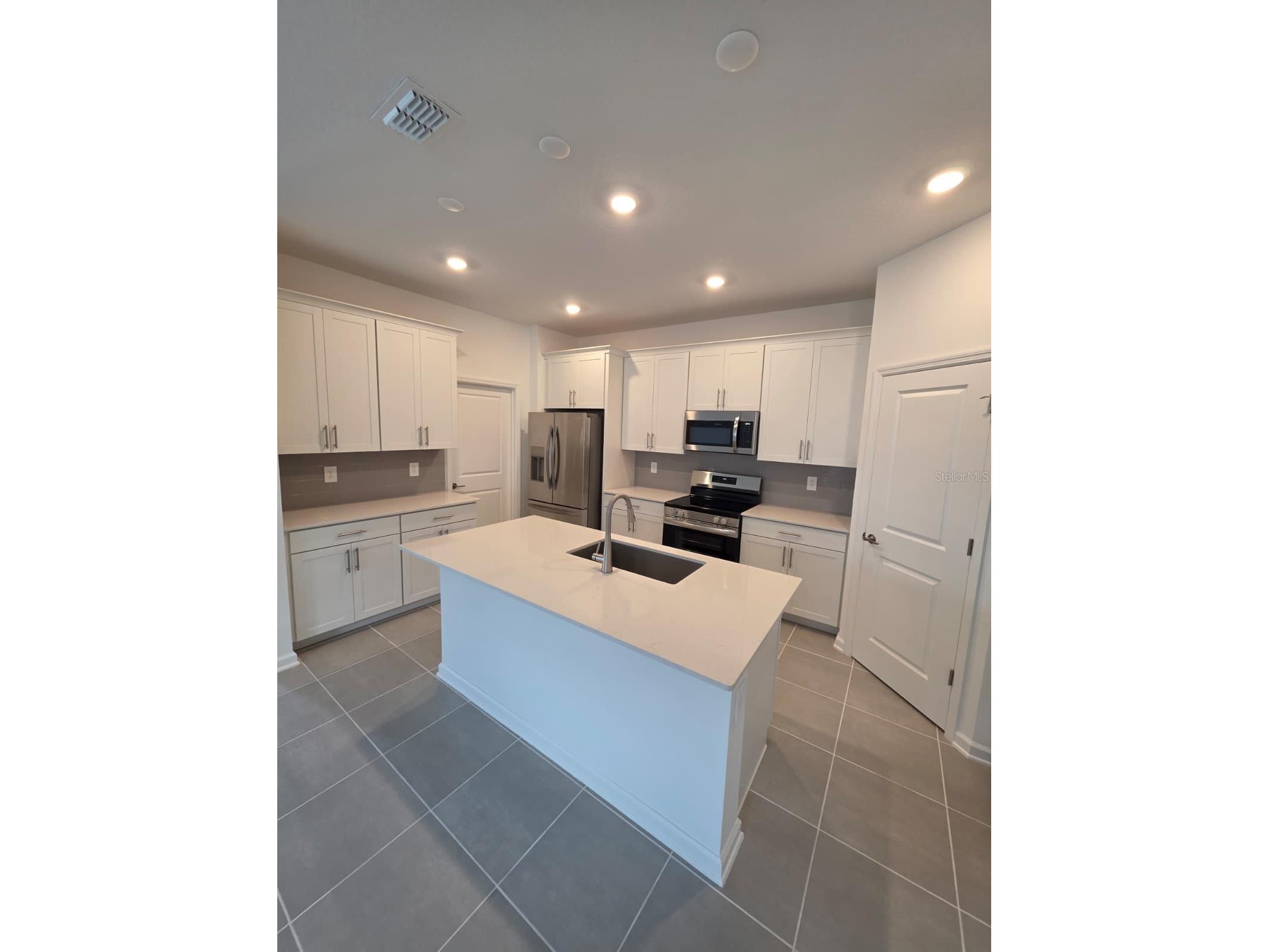 5637 Nina Way Saint Cloud FL 34771 O6396305 image13