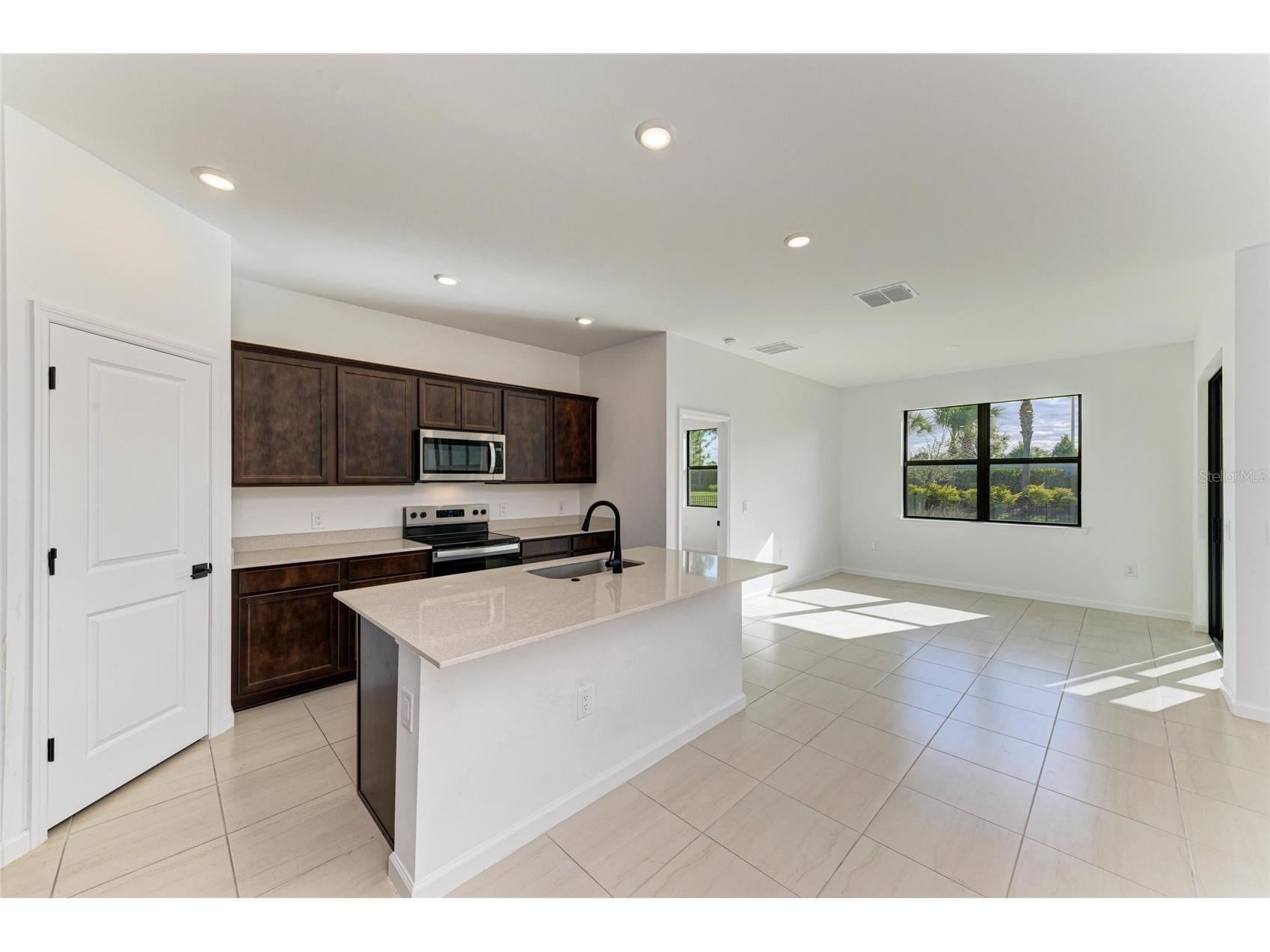 5637 Silverside Pine Court Bradenton FL 34211 A4686861 image18