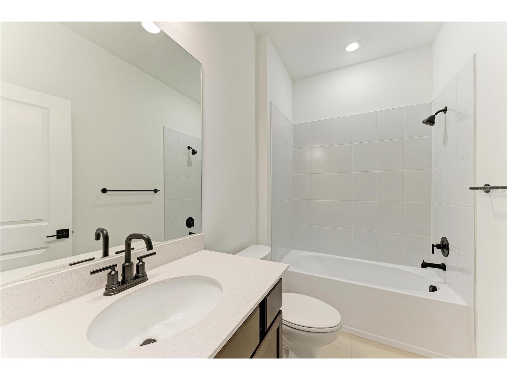5637 Silverside Pine Court Bradenton FL 34211 A4686861 image35