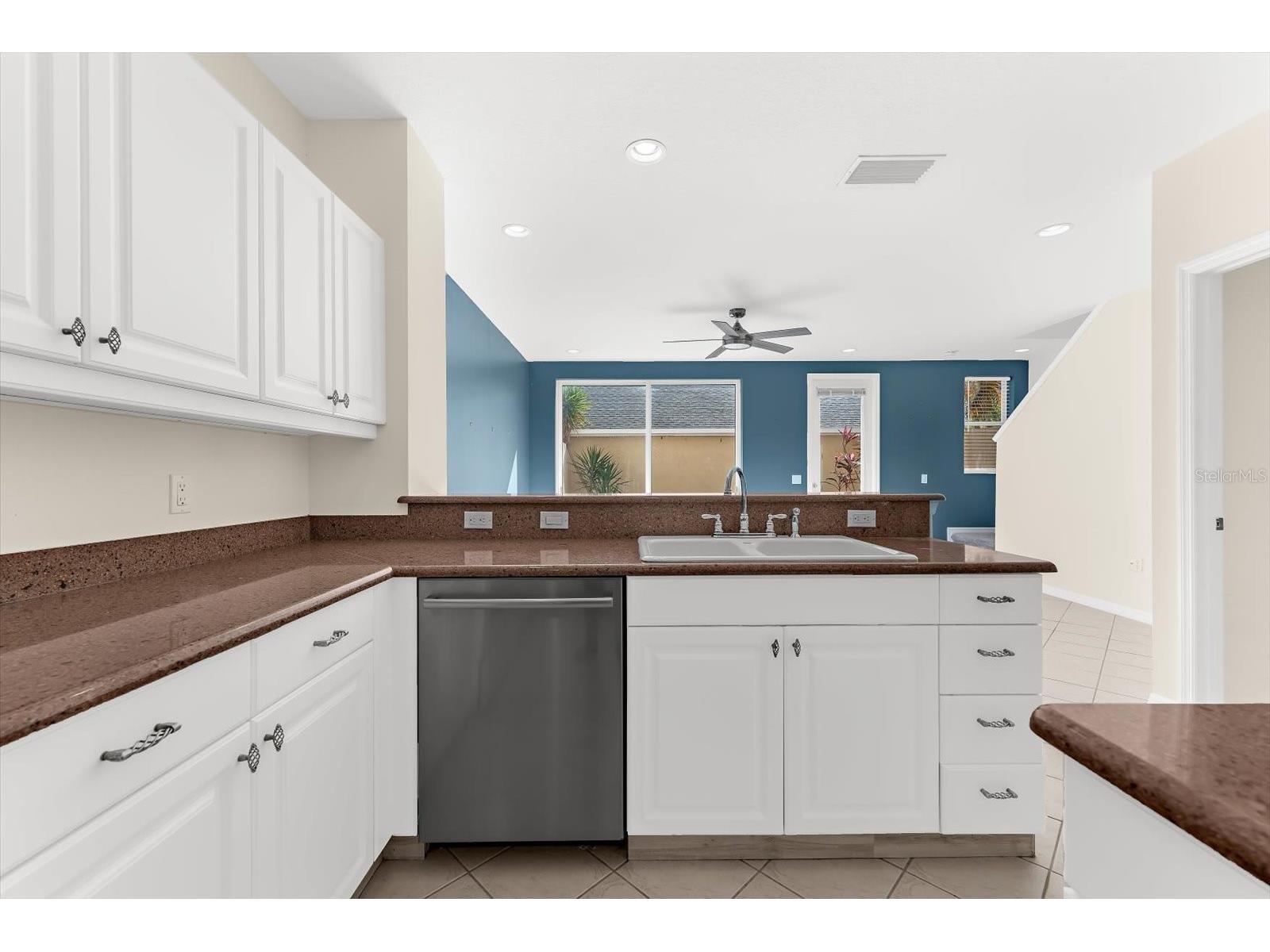 5637 Whitehead Street Bradenton FL 34203 A4686270 image19