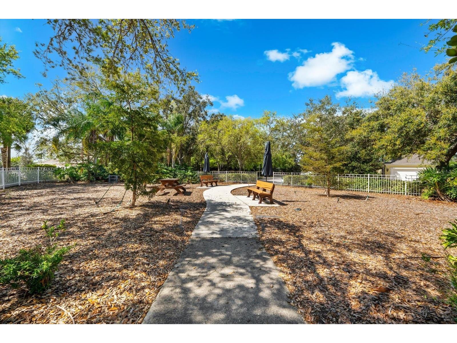 5637 Whitehead Street Bradenton FL 34203 A4686270 image44