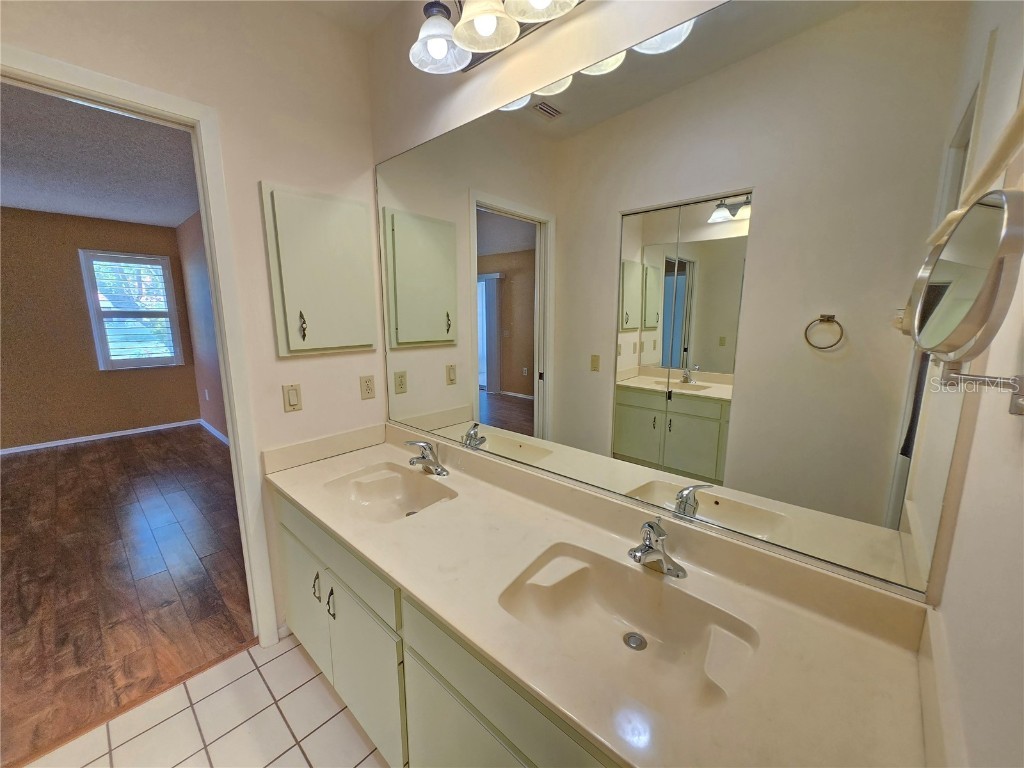 5638 Garden Lakes Palm Bradenton FL 34203 A4657122 image18