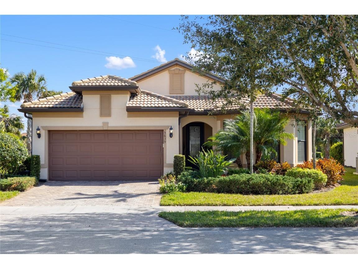 5639 Rain Lily Court Sarasota FL 34238 A4639351 image1