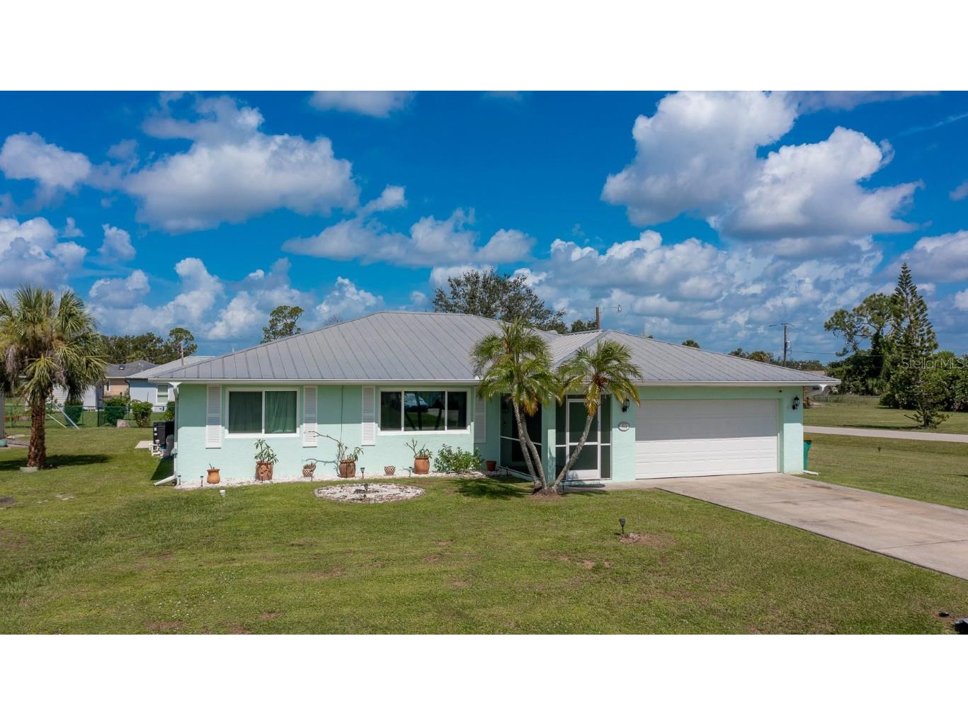 564 Beal Street NW Port Charlotte FL 33952 C7479494 image1