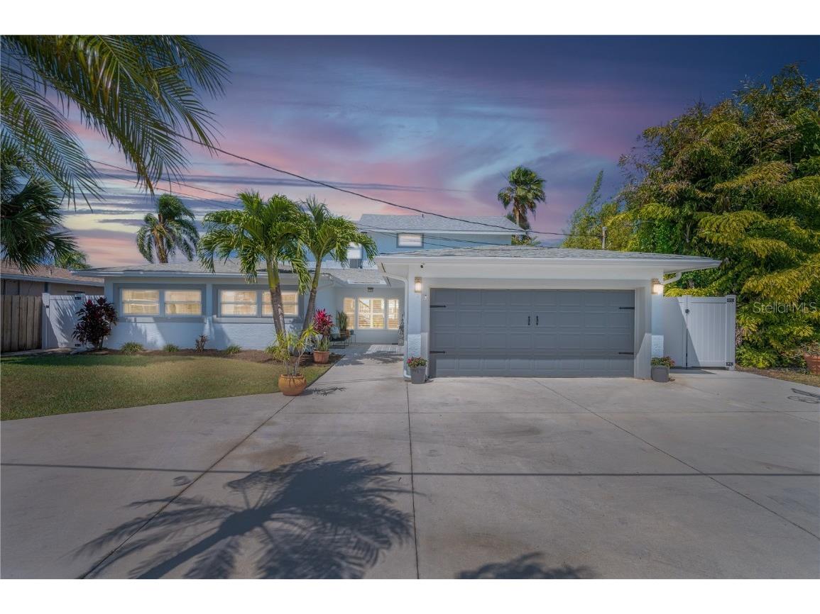 564 Crystal Drive Madeira Beach FL 33708 T3488158 image1