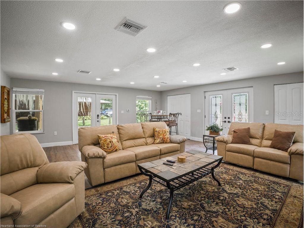 564 Lake June Road Lake Placid FL 33852 - LAKE JUNE L4963263 image12