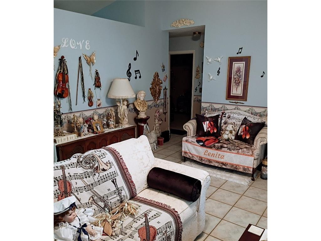 564 W Central Avenue Orange City FL 32763 V4946345 image15