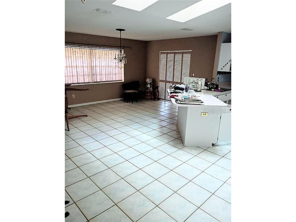 564 W Central Avenue Orange City FL 32763 V4946345 image6