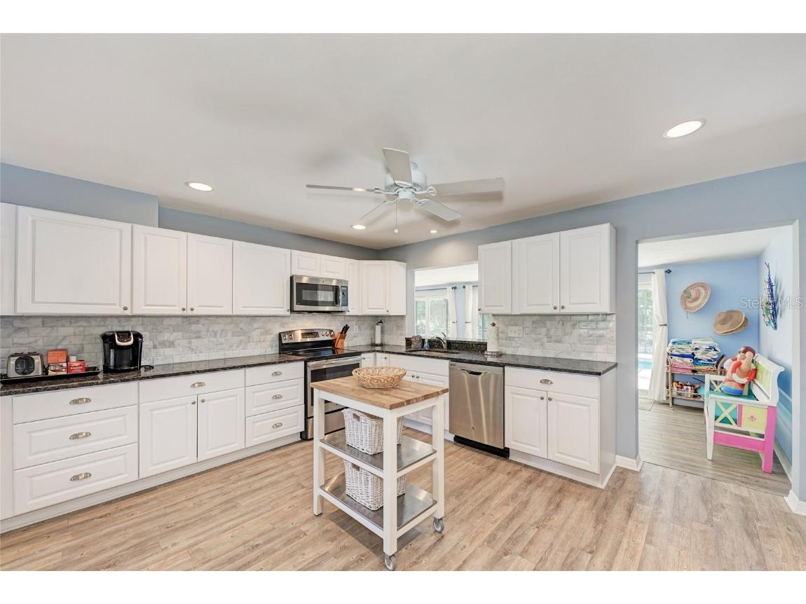 5640 Cape Leyte Drive Sarasota FL 34242 A4607612 image21