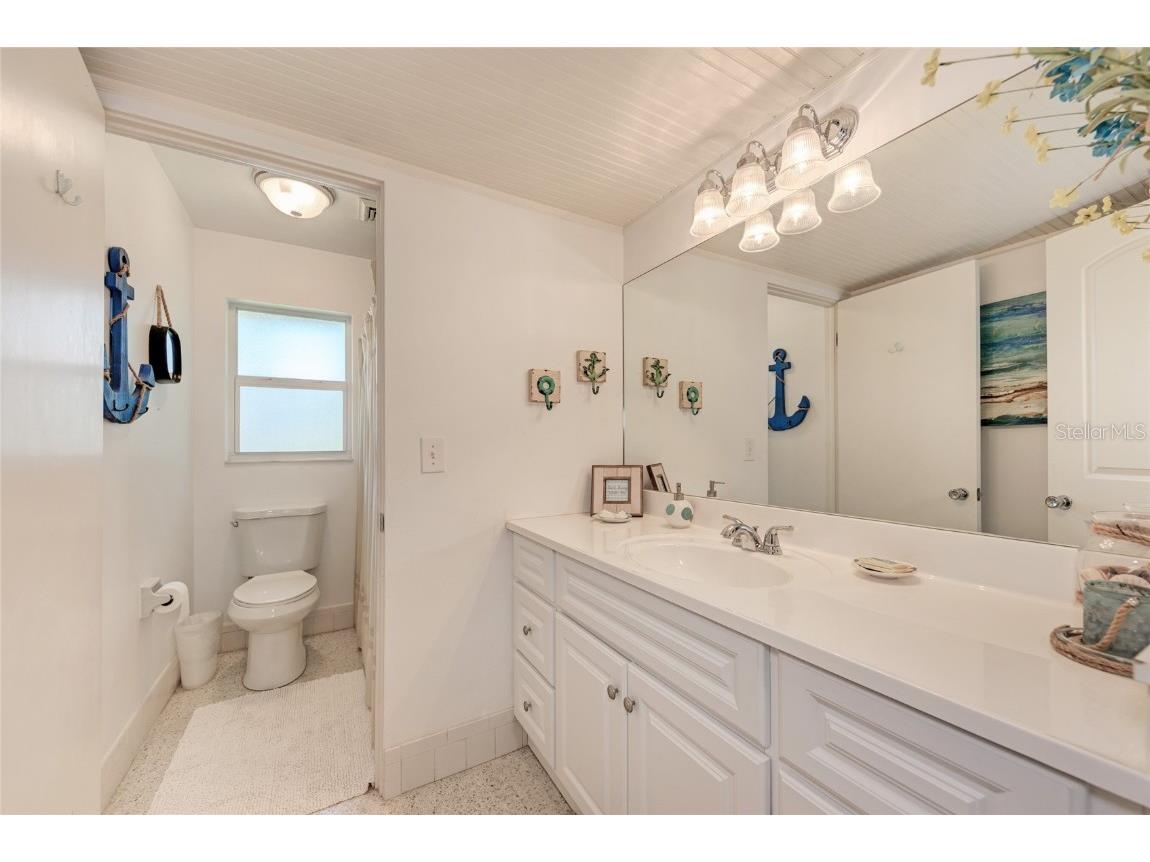 5640 Cape Leyte Drive Sarasota FL 34242 A4607612 image33