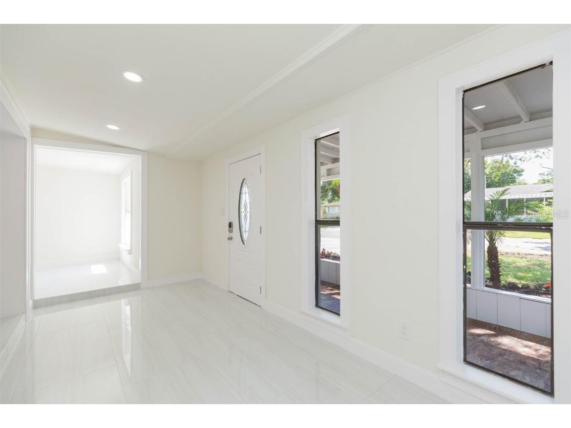 5640 Cedar Street NE Saint Petersburg FL 33703 TB8418636 image12