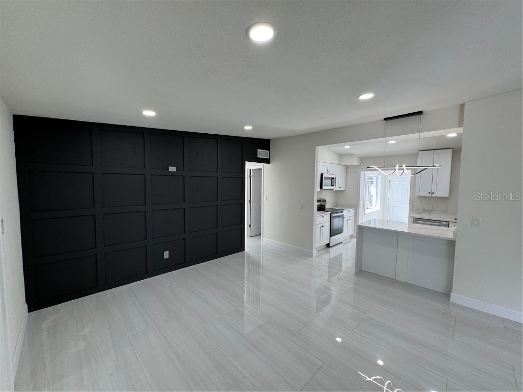 5640 Cedar Street NE Saint Petersburg FL 33703 TB8418636 image14