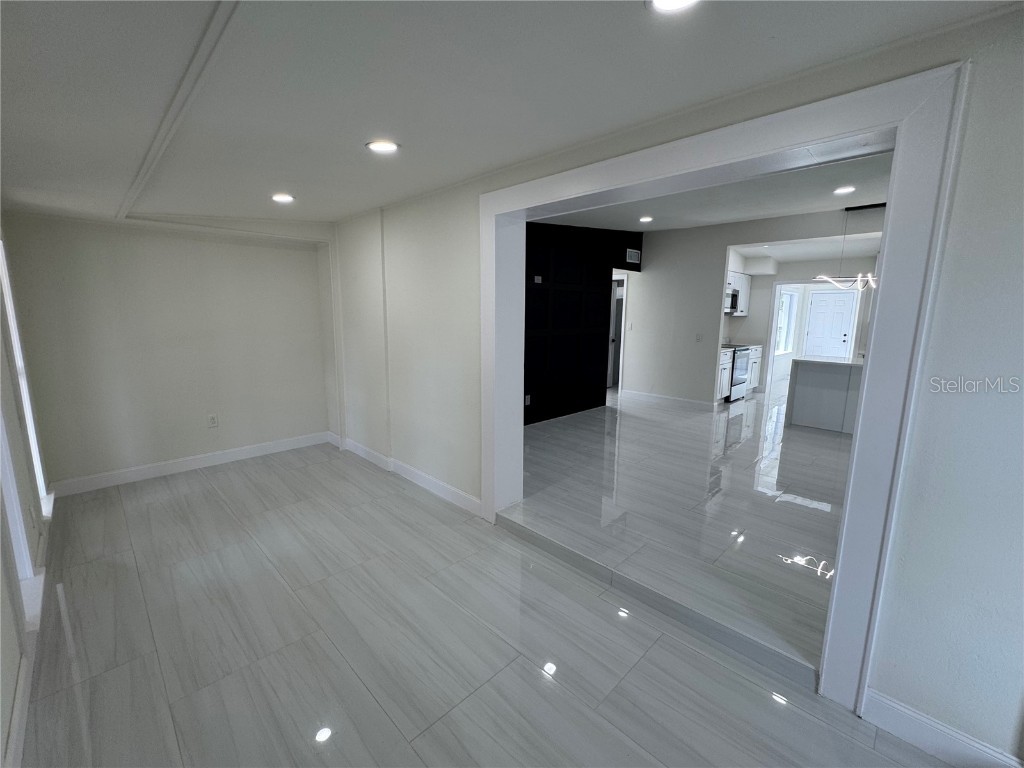 5640 Cedar Street NE Saint Petersburg FL 33703 TB8418636 image18